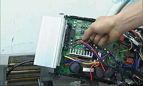 哈尔滨市美的空调电话是多少